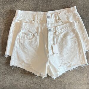 Z Supply NWT CLASSIC White denim SHORT with a vintage look, Hi rise 27 & 31